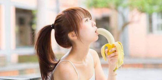 史上最清纯的LOL女神私照被疯传